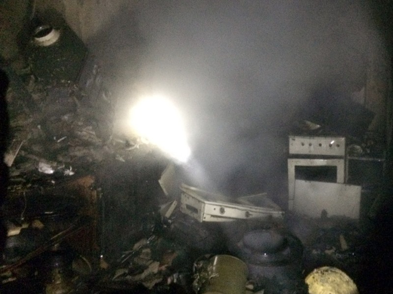 У Виноградові загорівся будинок, в якому перебували літнє подружжя, їхній син та онук У Виноградові загорівся будинок, в якому перебували літнє подружжя, їхній син та онук