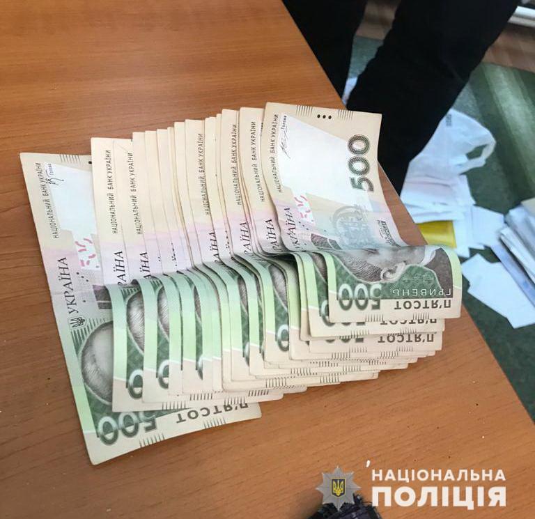 Голові районного суду, якого затримали на хабарі, повідомили про підозру Голові районного суду, якого затримали на хабарі, повідомили про підозру