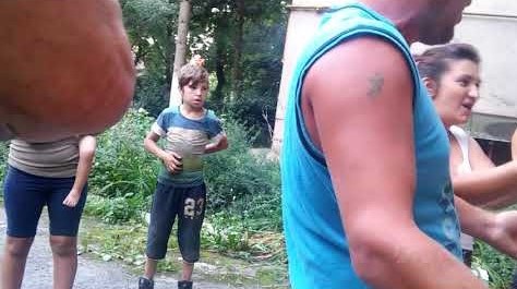 Мешканці одного з мікрорайонів Мукачева бояться виходити на вулицю: в чому причина Мешканці одного з мікрорайонів Мукачева бояться виходити на вулицю: в чому причина