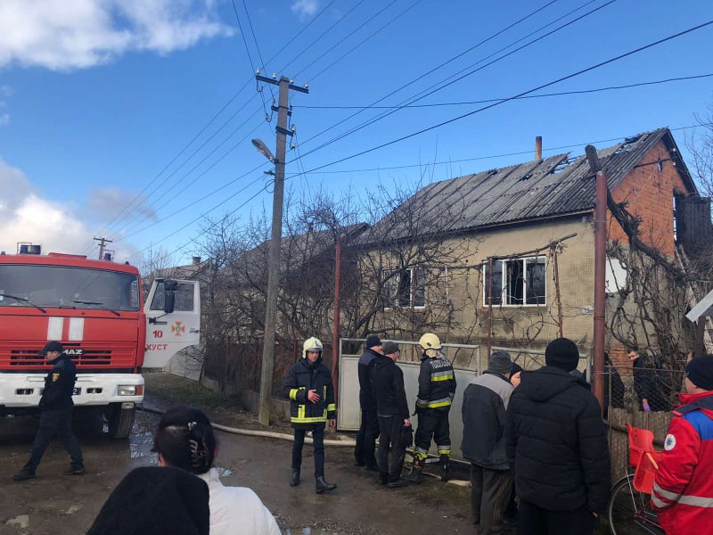 За фактом пожежі на Хустщині, в якій загинули батько та донька, поліція розпочала слідство За фактом пожежі на Хустщині, в якій загинули батько та донька, поліція розпочала слідство