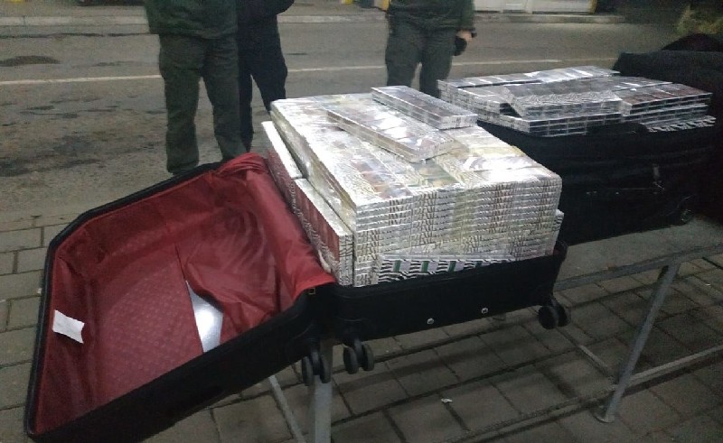 Правоохоронці перевіряють достовірність посвідчення почесного консула, якого вчора затримали Правоохоронці перевіряють достовірність посвідчення почесного консула, якого вчора затримали