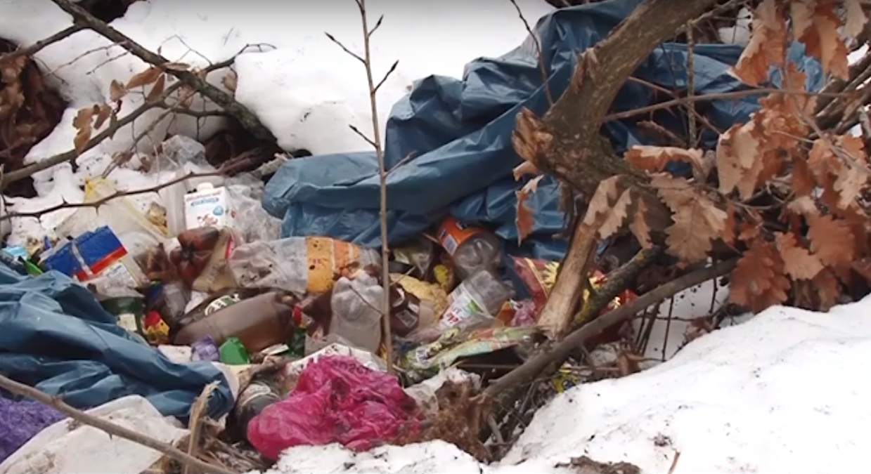 Люди змушені зберігати відходи вдома: що відбувається на Виноградівщині Люди змушені зберігати відходи вдома: що відбувається на Виноградівщині