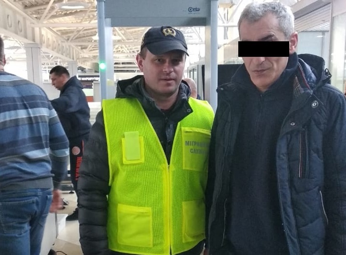 Незаконний мігрант, якого виявили в області, покинув територію України Незаконний мігрант, якого виявили в області, покинув територію України