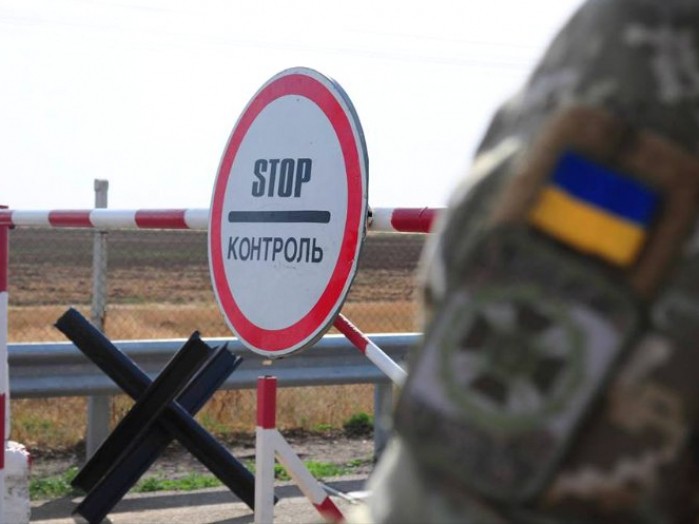 Сьогодні в Україні вирішуватимуть, чи закривати кордони через коронавірус Сьогодні в Україні вирішуватимуть, чи закривати кордони через коронавірус