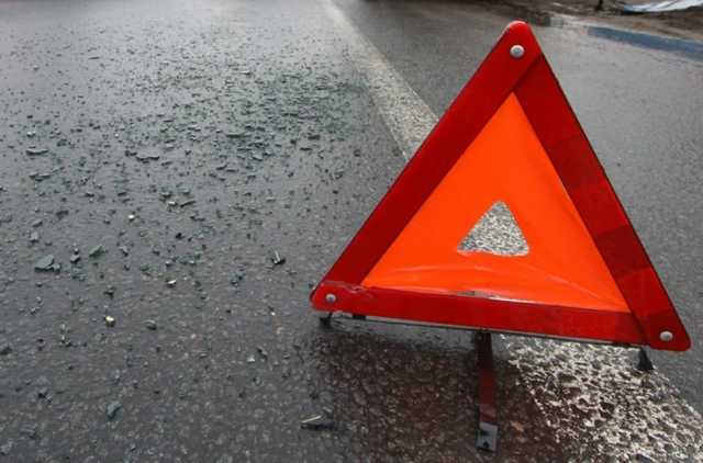 В Ужгороді трапилась аварія за участі фури та мікроавтобуса В Ужгороді трапилась аварія за участі фури та мікроавтобуса