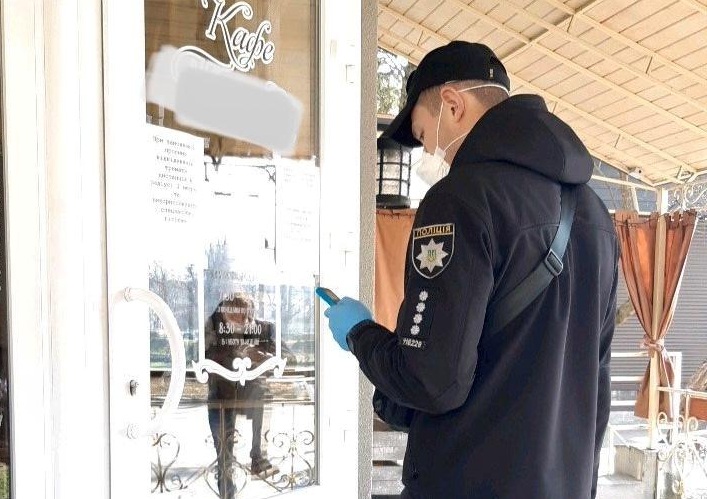 В Ужгороді оштрафують підприємця, який проігнорував умови карантину В Ужгороді оштрафують підприємця, який проігнорував умови карантину