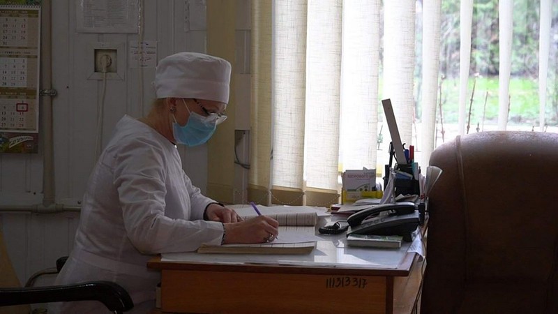 За роботу у нелегкий час: лікарі та медперсонал Мукачівської ЦРЛ отримали премії За роботу у нелегкий час: лікарі та медперсонал Мукачівської ЦРЛ отримали премії