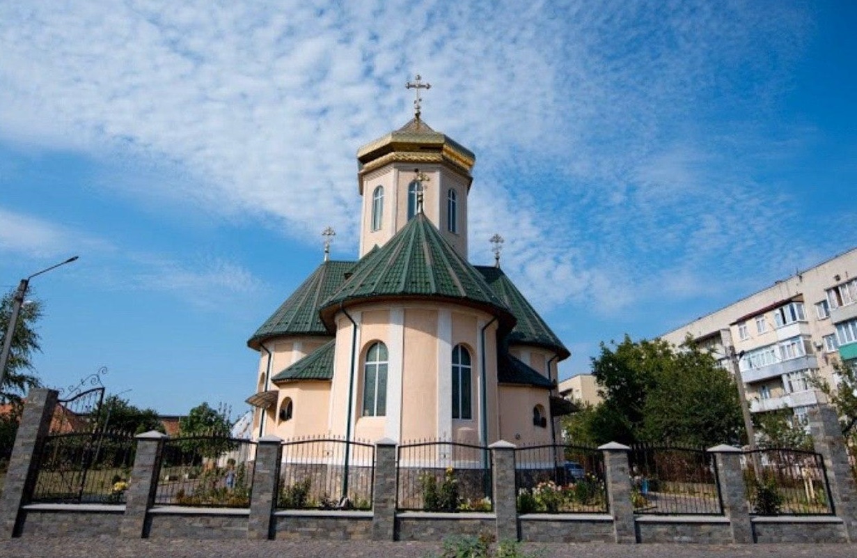 Коронавірус у Закарпатті: про хвору мукачівку, відкриті церкви, заробітчан та побоювання Великодня Коронавірус у Закарпатті: про хвору мукачівку, відкриті церкви, заробітчан та побоювання Великодня