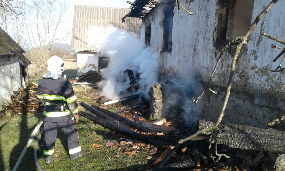 Чоловік кинувся на порятунок сусідки: відомо, що трапилось із жінкою Чоловік кинувся на порятунок сусідки: відомо, що трапилось із жінкою