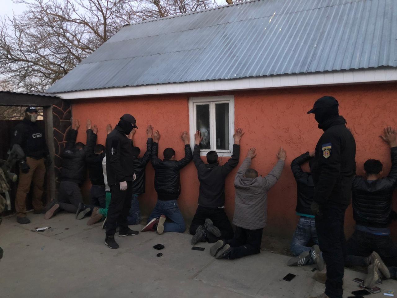 Затримано циганського авторитета, причетного до стрілянини у Великих Лучках Затримано циганського авторитета, причетного до стрілянини у Великих Лучках