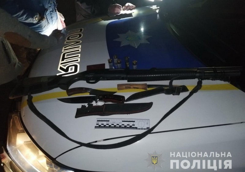 Поліція перевіряє причетність трьох чоловіків до браконьєрства Поліція перевіряє причетність трьох чоловіків до браконьєрства