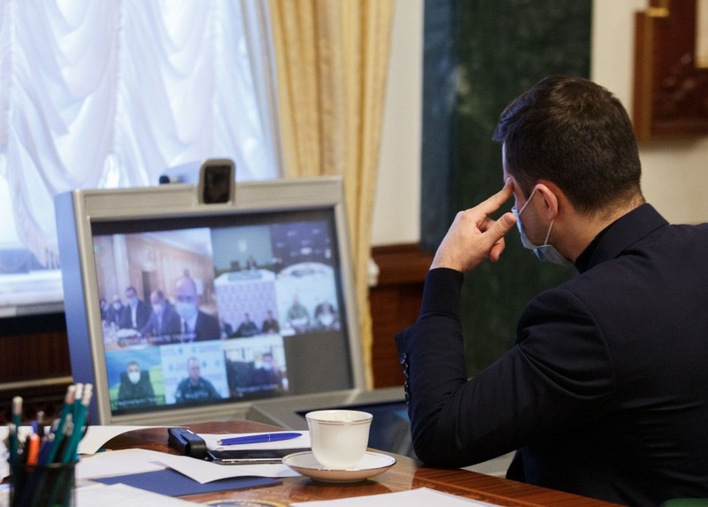 Зеленський хоче впровадити захисні заходи під час Великодня Президент України Володимир Зеленський хоче впровадити захисні заходи під час Великодня 2020