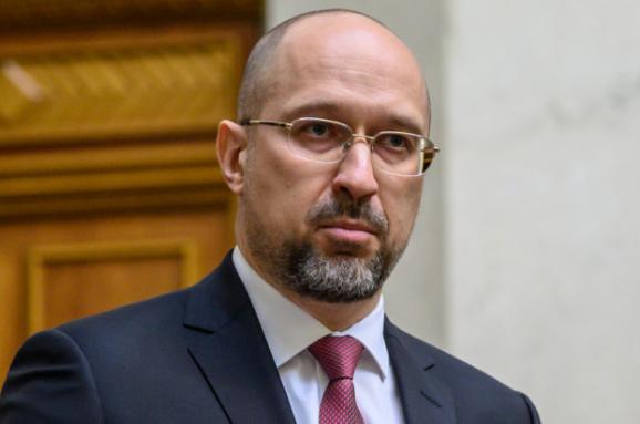 В Ужгород прилетів прем’єр-міністр: озвучено, що він робитиме на Закарпатті В Ужгород прилетів прем’єр-міністр: озвучено, що він робитиме на Закарпатті