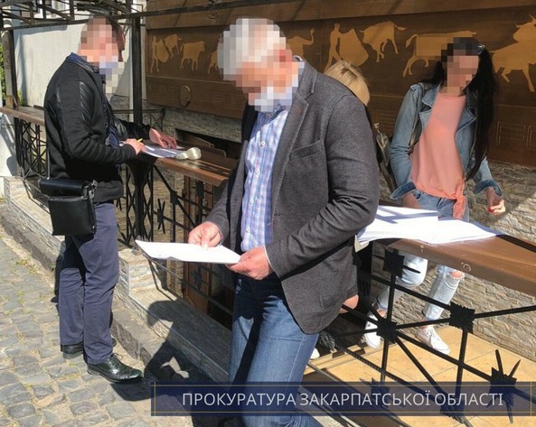 Ужгородського посадовця підозрюють у розтраті бюджетних коштів Ужгородського посадовця підозрюють у розтраті бюджетних коштів