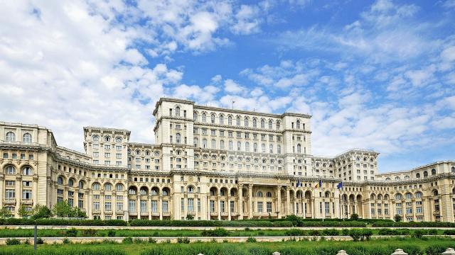 Сусідня Румунія створює угорську автономію на своїй території з окремим президентом Сусідня Румунія створює угорську автономію на своїй території з окремим президентом