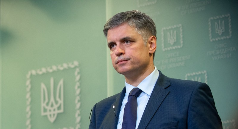 В уряді призначили відповідального за переговори з країнами, які захочуть запросити заробітчан В уряді призначили відповідального за переговори з країнами, які захочуть запросити заробітчан