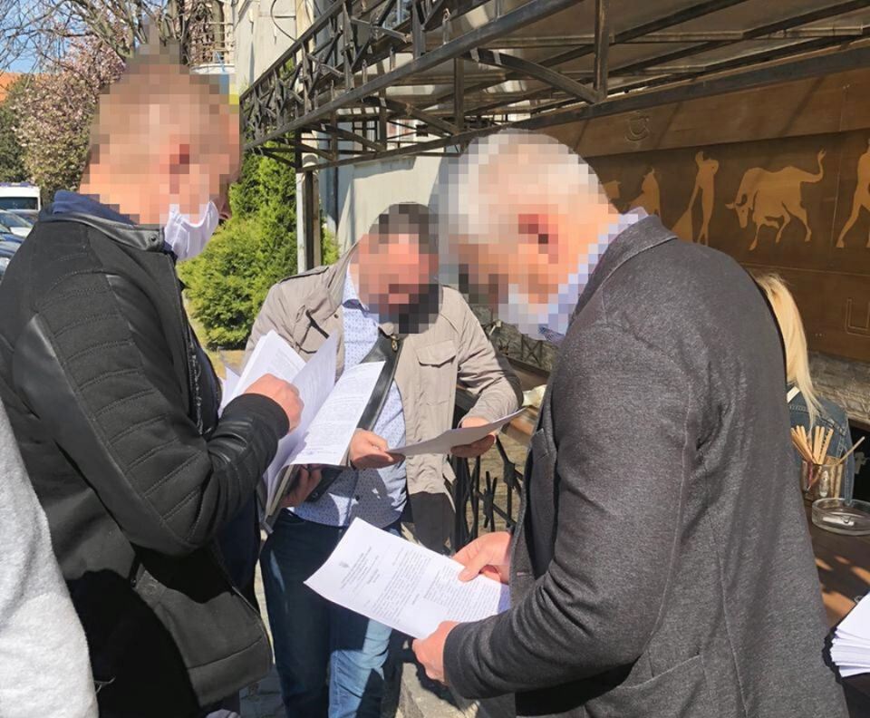 Взято під варту ужгородського чиновника. Застава – майже 1,5 мільйони гривень Взято під варту ужгородського чиновника. Застава – майже 1,5 мільйони гривень