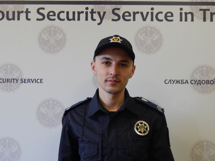 Закарпатець врятував життя чоловіку, якому стало зле посеред вулиці Закарпатець врятував життя чоловіку, якому стало зле посеред вулиці