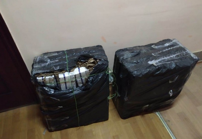 Прикордонники знайшли 6 тисяч пачок сигарет Прикордонники знайшли 6 тисяч пачок сигарет
