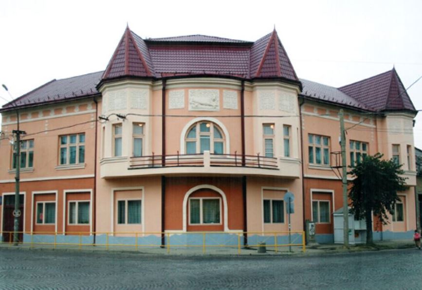 Дві мистецькі школи Мукачева об’єднають в одну Дві мистецькі школи Мукачева об’єднають в одну