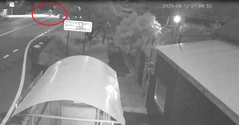 Смертельна ДТП біля Ракошина: відео з камер спостереження Смертельна ДТП біля Ракошина за участі поліцейського: відео з камер спостереження