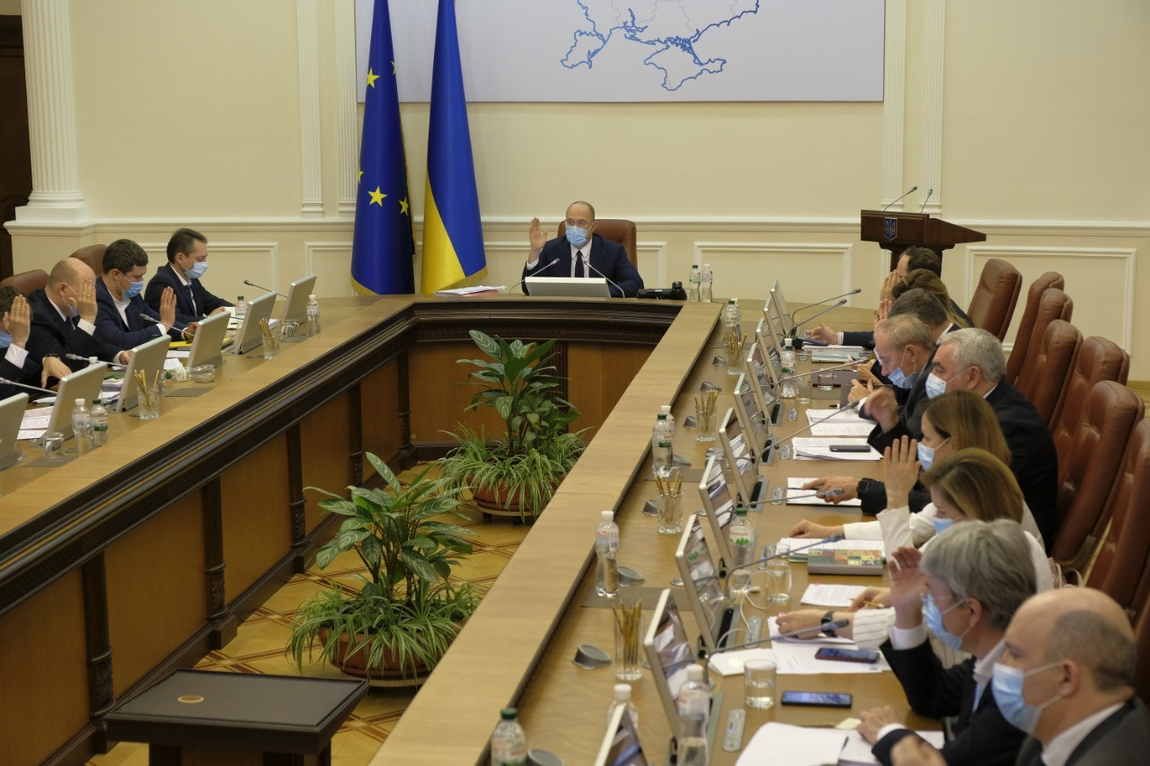 В Україні починають розгортати лікарні другої хвилі для приймання хворих на коронавірус В Україні починають розгортати лікарні другої хвилі для приймання хворих на коронавірус