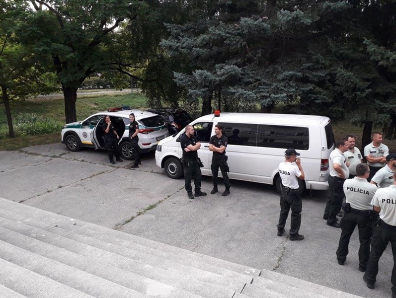 У Словаччині поліція "взялась" за заробітчан У Словаччині поліція "взялась" за заробітчан