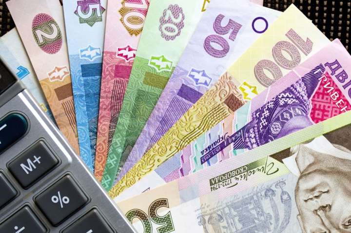 Зеленський запропонував українцям нову мінімальну зарплату: названо суму Зеленський запропонував українцям нову мінімальну зарплату: названо суму