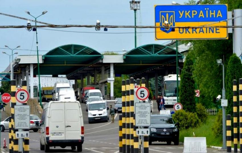 Оприлюднено правила транзиту для українців через Угорщину Оприлюднено правила транзиту для українців через Угорщину