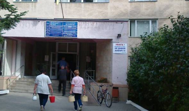 Лікарню у Мукачеві реорганізують: роз’яснення, які відділення об’єднають та перенесуть Лікарню у Мукачеві реорганізують: роз’яснення, які відділення об’єднають та перенесуть