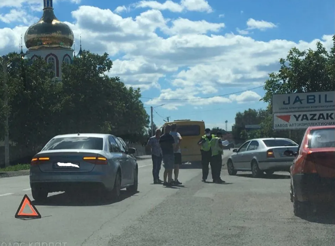 Поблизу Ужгорода трапилась аварія Поблизу Ужгорода трапилась аварія