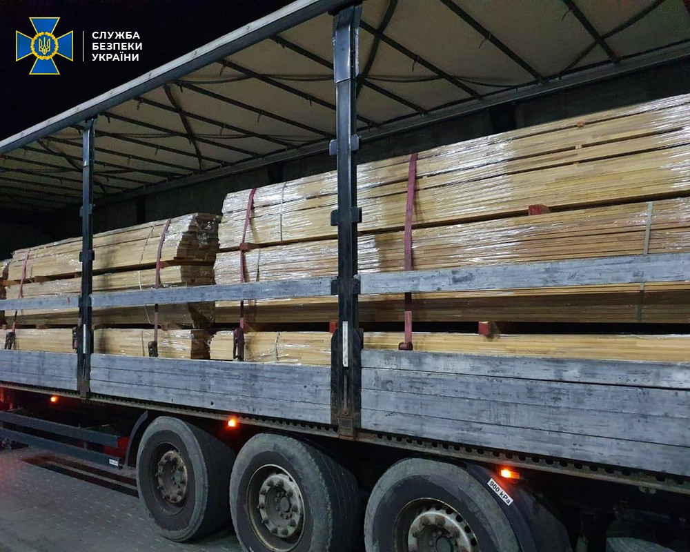 СБУ блокувала контрабанду цінної деревини із Закарпаття до Євросоюзу СБУ блокувала контрабанду цінної деревини із Закарпаття до Євросоюзу