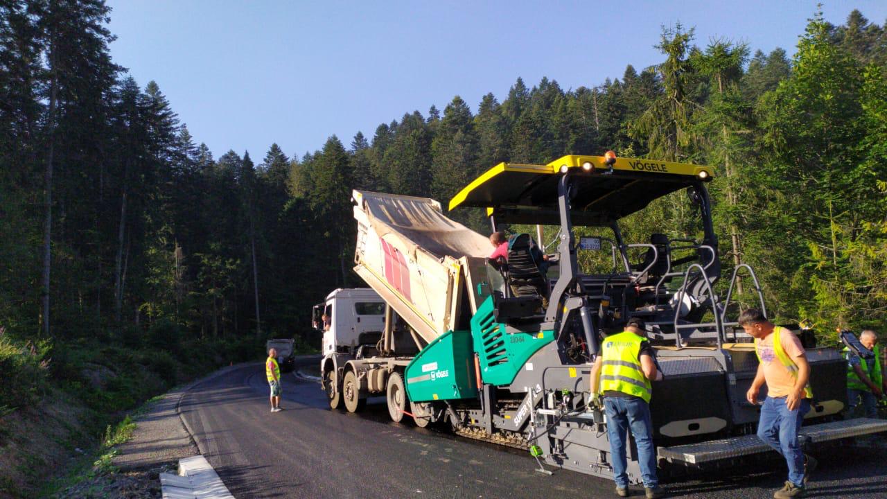 До кінця року обіцяють відремонтувати дорогу, яка веде до популярних місць відпочинку До кінця року обіцяють відремонтувати дорогу, яка веде до популярних місць відпочинку