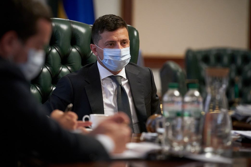 Володимир Зеленський виступив із важливим зверненням до урядовців та голів ОДА Володимир Зеленський виступив із важливим зверненням до урядовців та голів ОДА