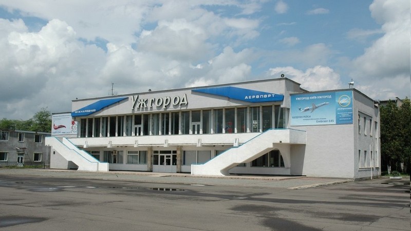 Україна та Словаччина узгодили відновлення роботи ужгородського аеропорту «Ужгород» Україна та Словаччина узгодили відновлення роботи ужгородського аеропорту «Ужгород»
