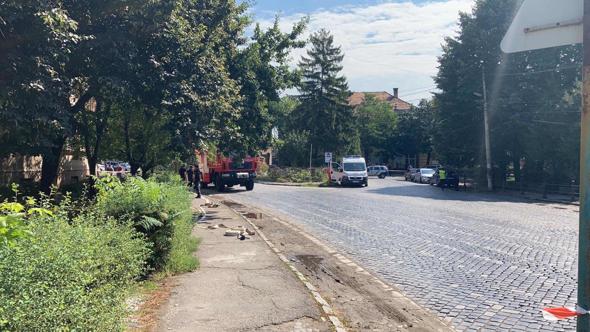 У Берегові також надійшло повідомленні про замінування церкви У Берегові також надійшло повідомленні про замінування церкви