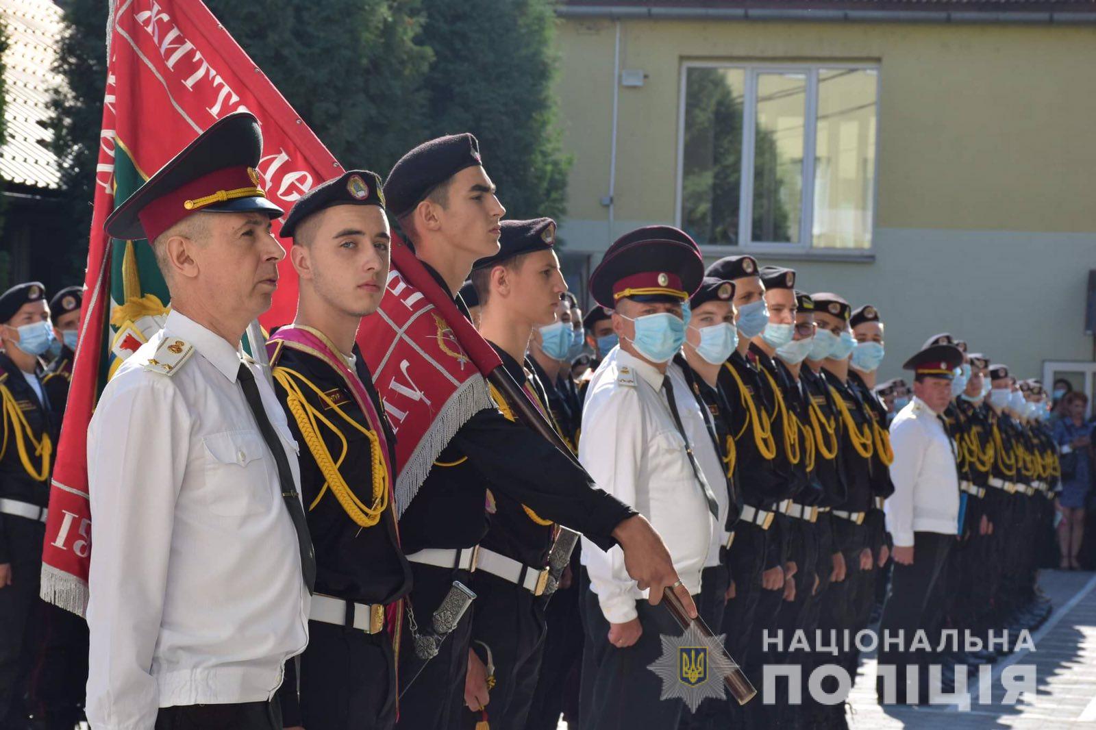 У Мукачеві 90 юнаків урочисто склали присягу військового ліцеїста У Мукачеві 90 юнаків урочисто склали присягу військового ліцеїста