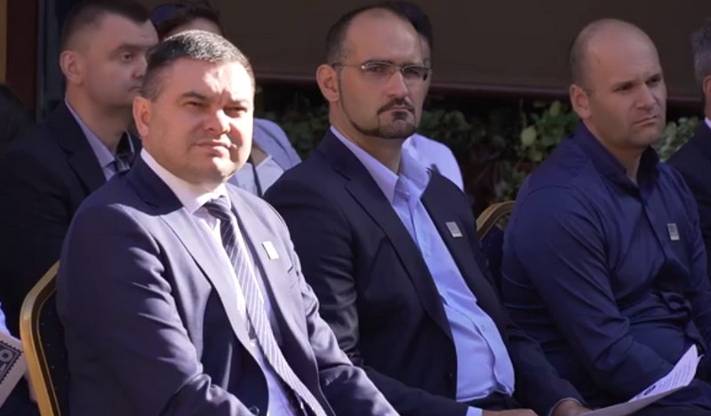 Політична партія «Рідний дім» представила свою команду в Ужгороді Політична партія «Рідний дім» представила свою команду в Ужгороді