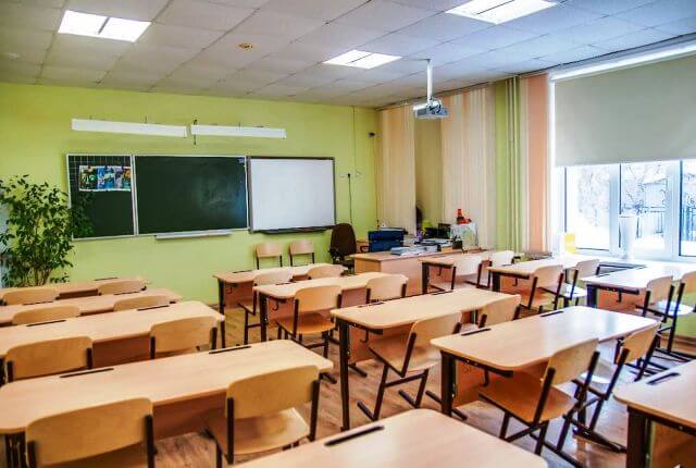 Невідомі повідомили про замінування школи на Мукачівщині Невідомі повідомили про замінування школи у селищі Кольчино на Мукачівщині