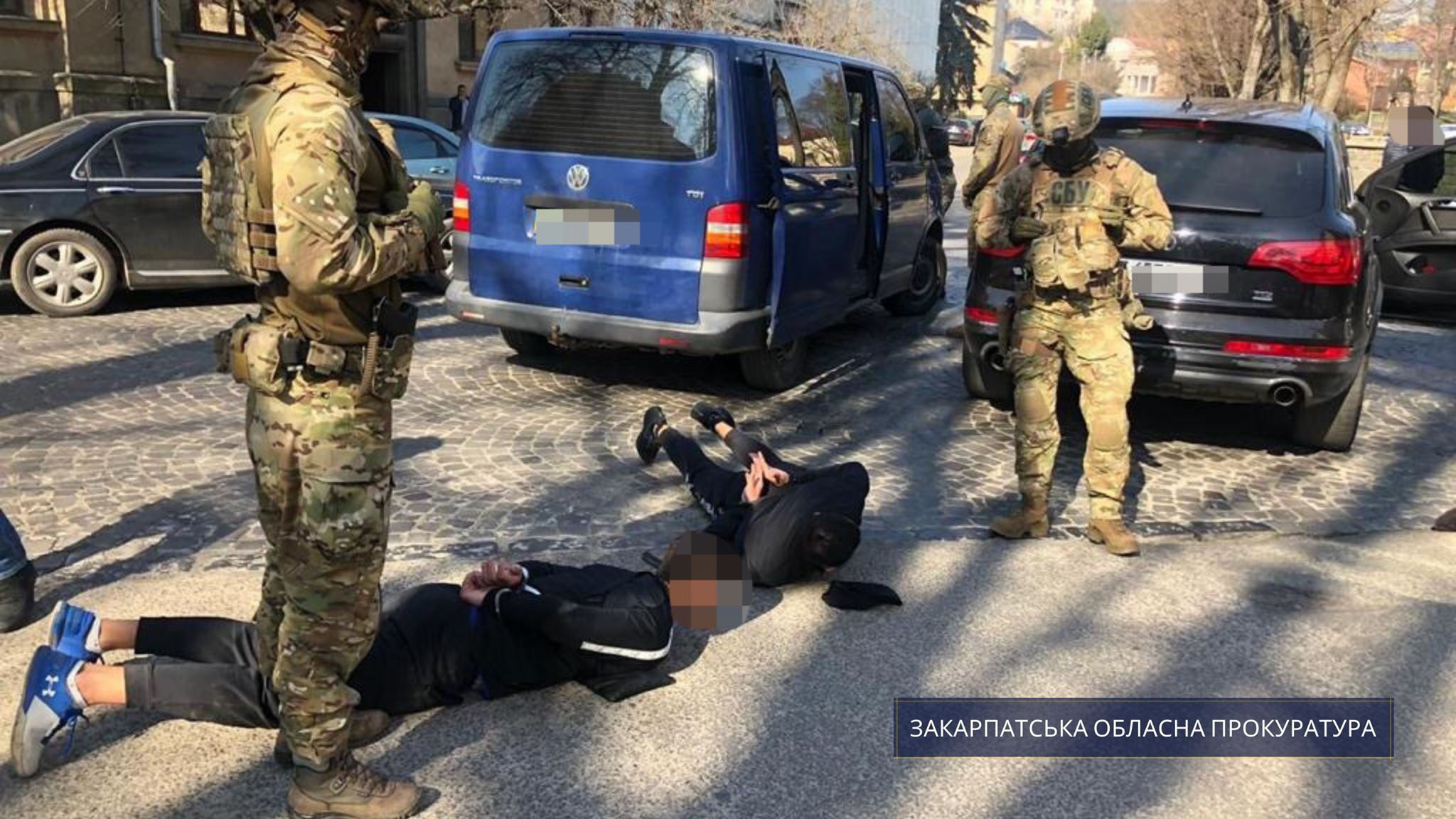 Суд відправив фігурантів злочинного угруповання з Мукачева за ґрати Суд відправив фігурантів злочинного угруповання з Мукачева за ґрати