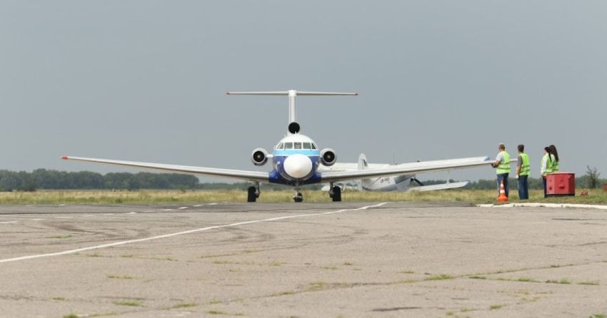 "Ужгород, Мукачево, Рахів... Кожне з міст хоче, щоб аеропорт був у них", – Кирило Хомяков "Ужгород, Мукачево, Рахів... Кожне з міст хоче, щоб аеропорт був у них", – Кирило Хомяков