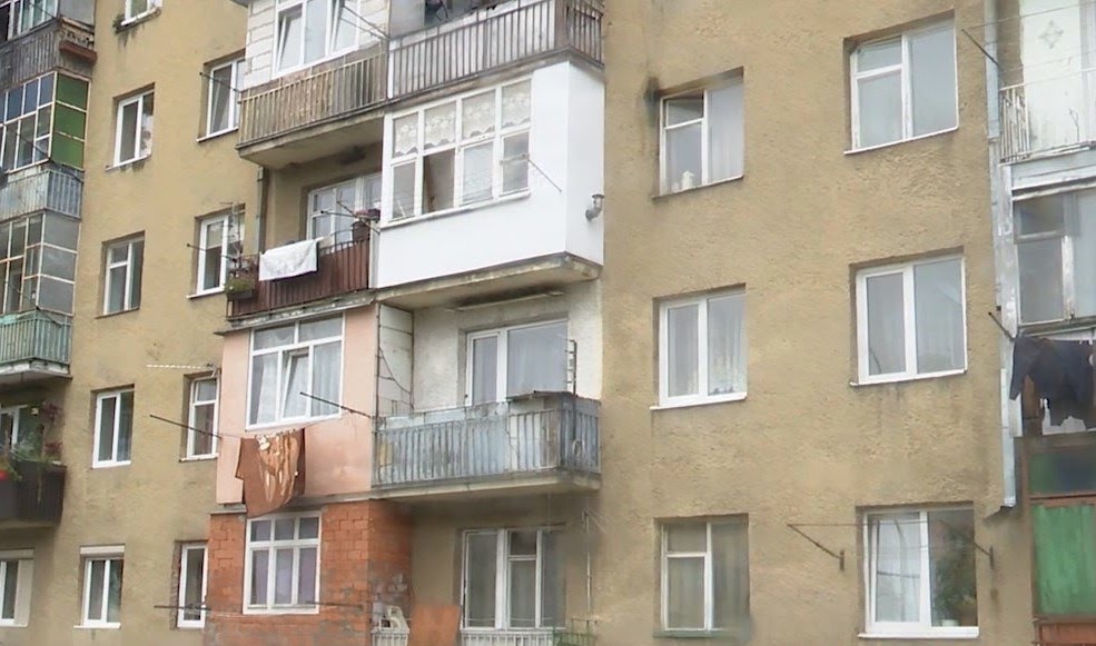 Мешканці одного з мікрорайонів Мукачева бояться за власну безпеку Мешканці одного з мікрорайонів Мукачева бояться за власну безпеку