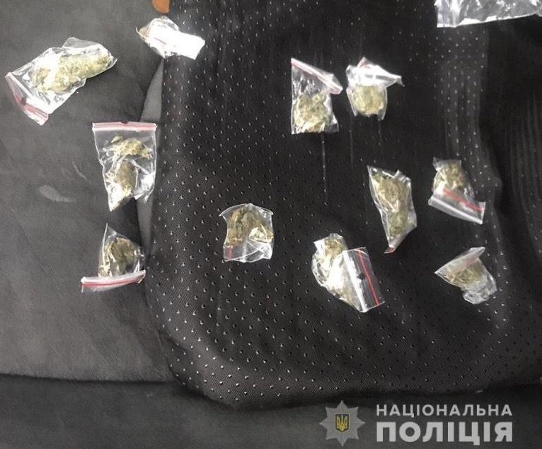 25-річний мукачівець торгував наркотиками 25-річний мукачівець торгував наркотиками