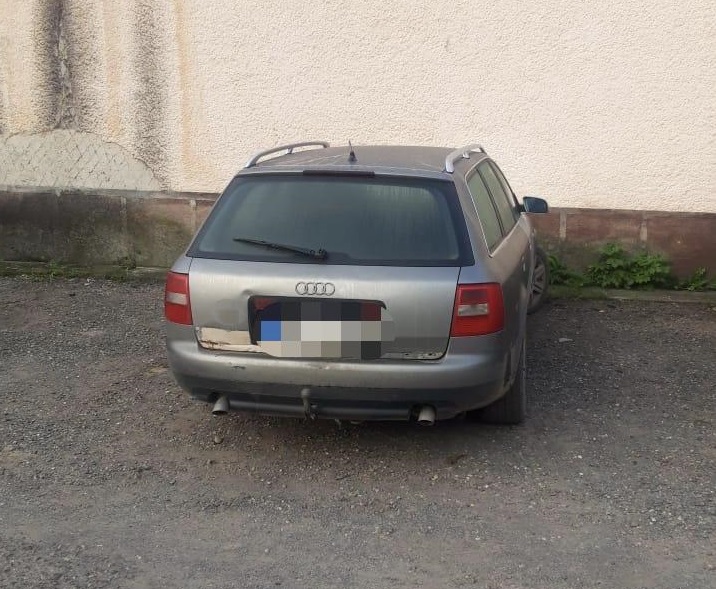 Небайдужі "здали" поліції п’яного водія Небайдужі "здали" поліції п’яного водія