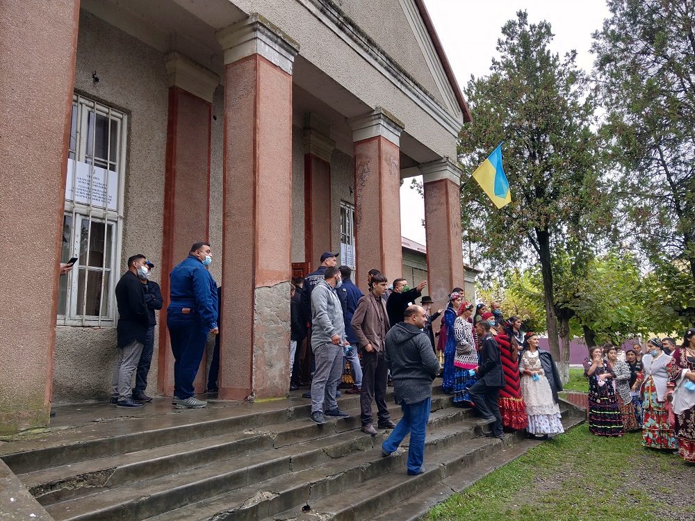 ОПОРА заявляє про можливе підвезення ромів на одну із виборчих дільниць ОПОРА заявляє про можливе підвезення ромів на одну із виборчих дільниць