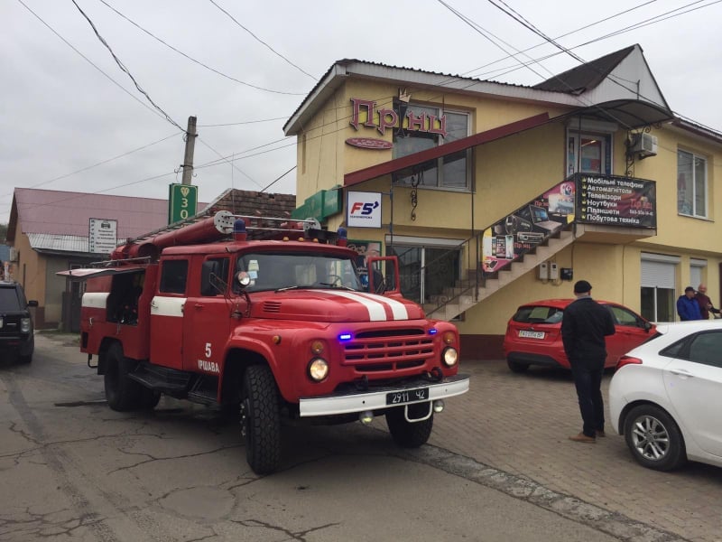 Виникла пожежа в котельні ательє-магазину: рятувальники повідомили ймовірну причину Виникла пожежа в котельні ательє-магазину: рятувальники повідомили ймовірну причину