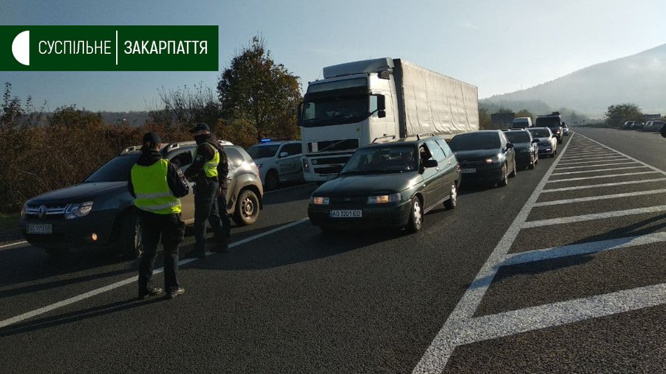 Проїзд вільний: протестувальники розблокували трасу Київ-Чоп Проїзд вільний: протестувальники розблокували трасу Київ-Чоп