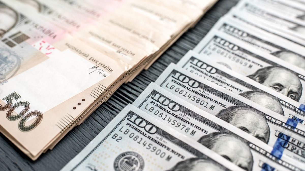 Банкіри прогнозують відчутне просідання гривні Банкіри прогнозують відчутне просідання гривні
