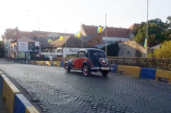Деталі довелося купувати по всьому світу: берегівчанин відреставрував старовинне авто Деталі довелося купувати по всьому світу: берегівчанин відреставрував старовинне авто