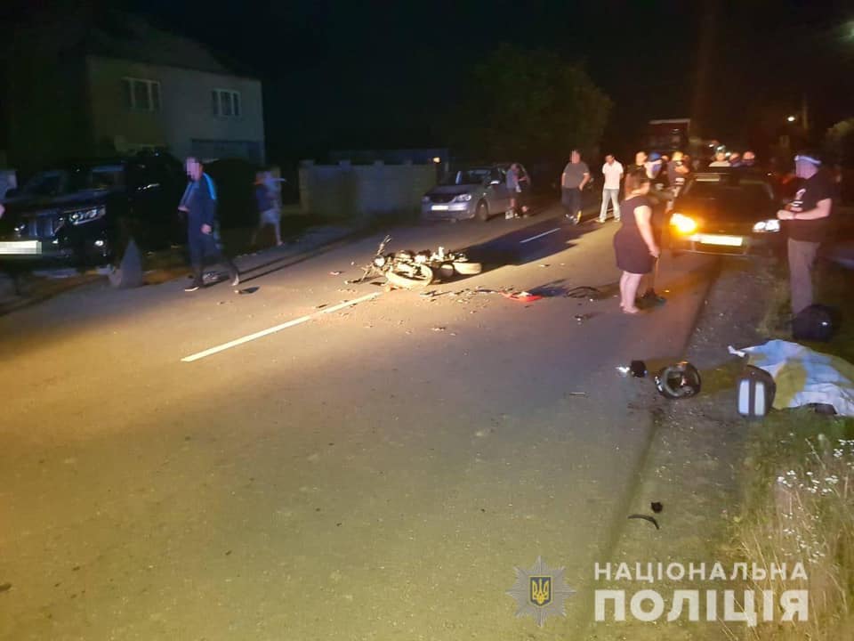 Повідомлено про підозру водієві позашляховика, який допустив зіткнення із мотоциклом Повідомлено про підозру водієві позашляховика, який допустив зіткнення із мотоциклом